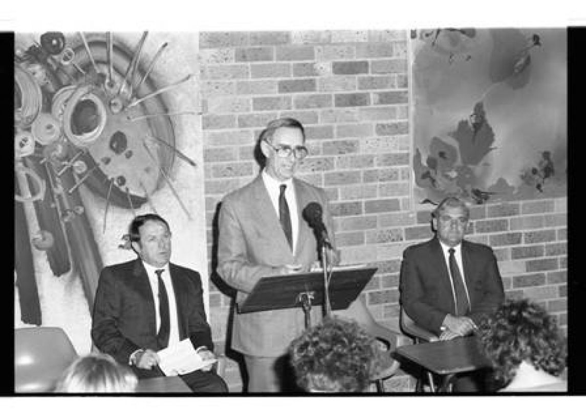 1989_Amalgamation-press-conf-VC-Keith-Morgan.jpg