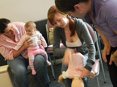 Medical students assist with demonstrating Basic First Aid to Playgroup participants