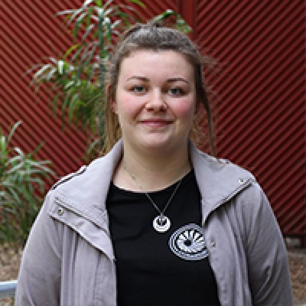 Breanna Worth, Shaping Futures Scholarship Recipient. The Long-Distance Journey to Realise Her Dream