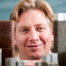 Associate Professor Thomas Fiedler