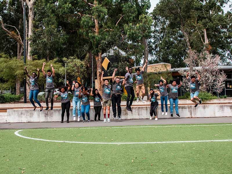 Picture of Uni Crew members at Park on the Hill