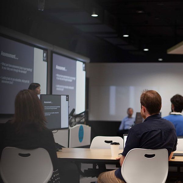 Classroom - Facilitating discussions