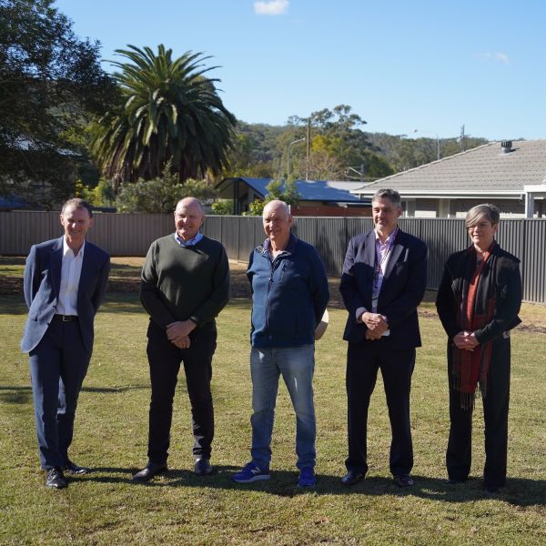 1A Jaques Street transfer. University of Newcastle transfers 1A Jaques Street Ourimbah to Central Coast Council for community use