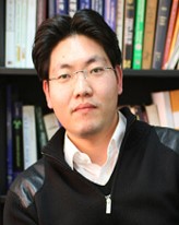 Prof. Kisuk Kang