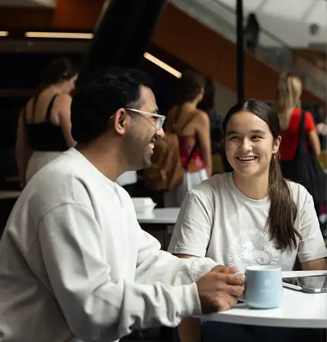 students-cafe-chatting
