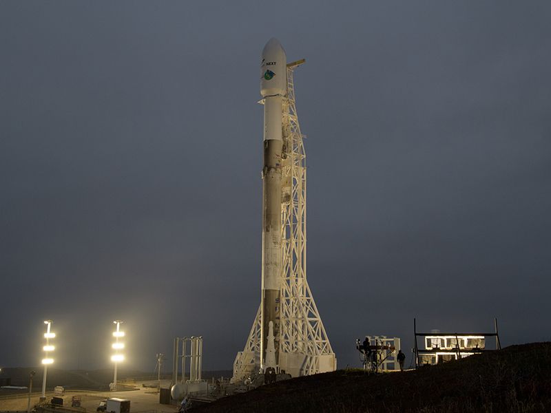 A SpaceX Falcon 9 rocket with the GRACE-FO onboard (Photo Credit: NASA/Bill Ingalls)