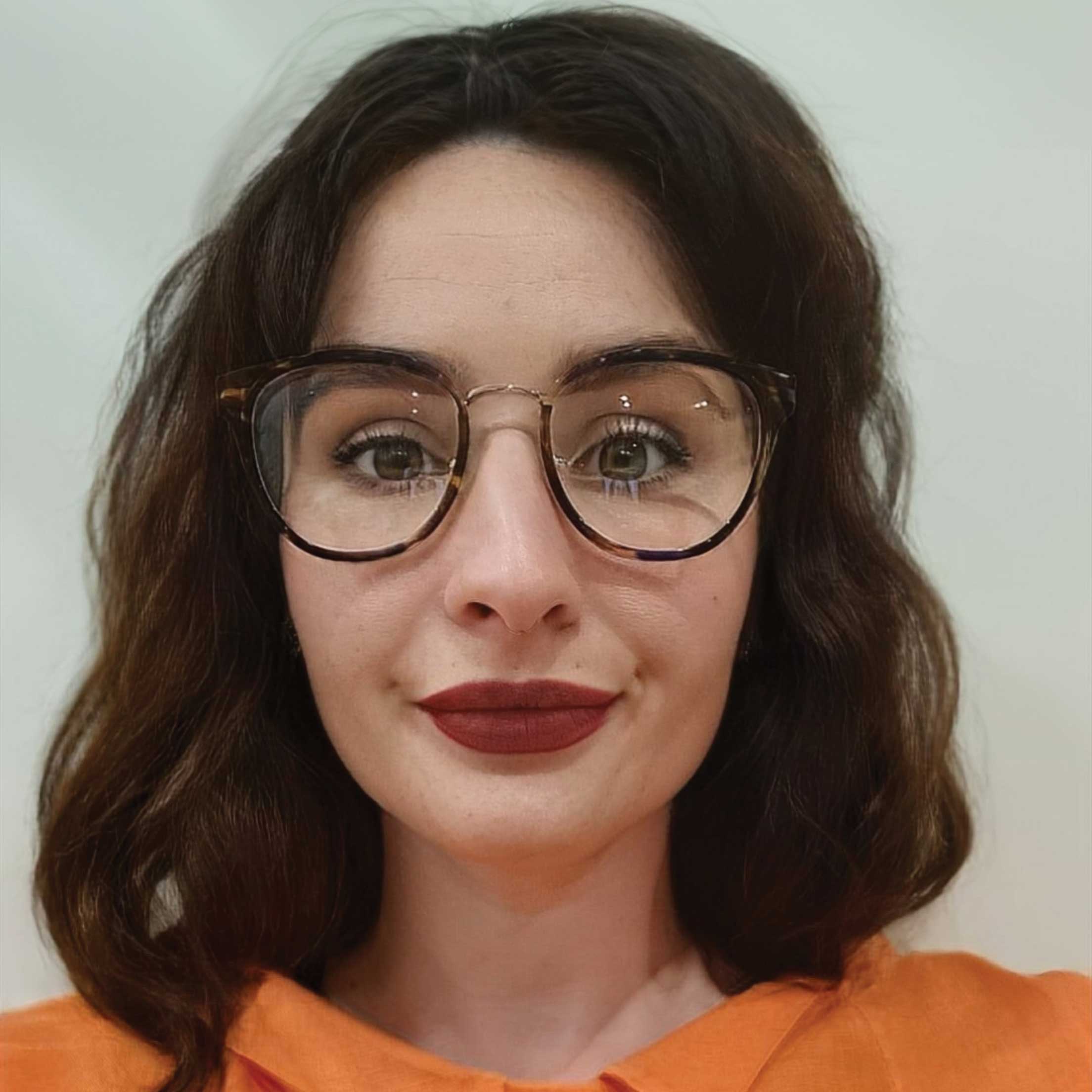 Teagen McCarthy, 2023 Recipient of the Margaret and Errol Allen Nursing Scholarship Young woman smiling at camera, close up