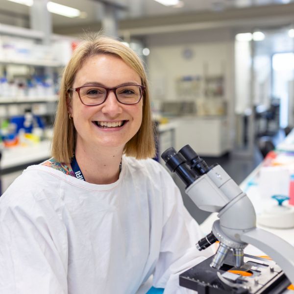 Julia Shaw Doctor Julia Shaw at a microscope in her laboratory