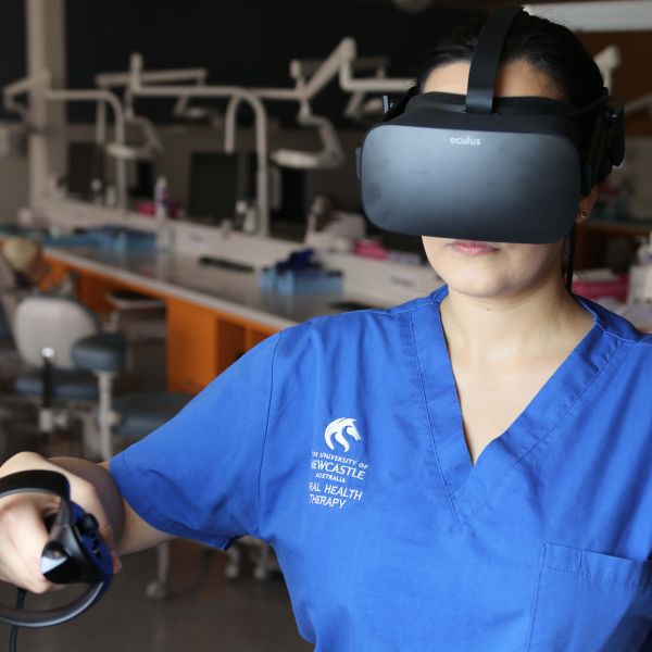. Oral health students test their nerve in the virtual world