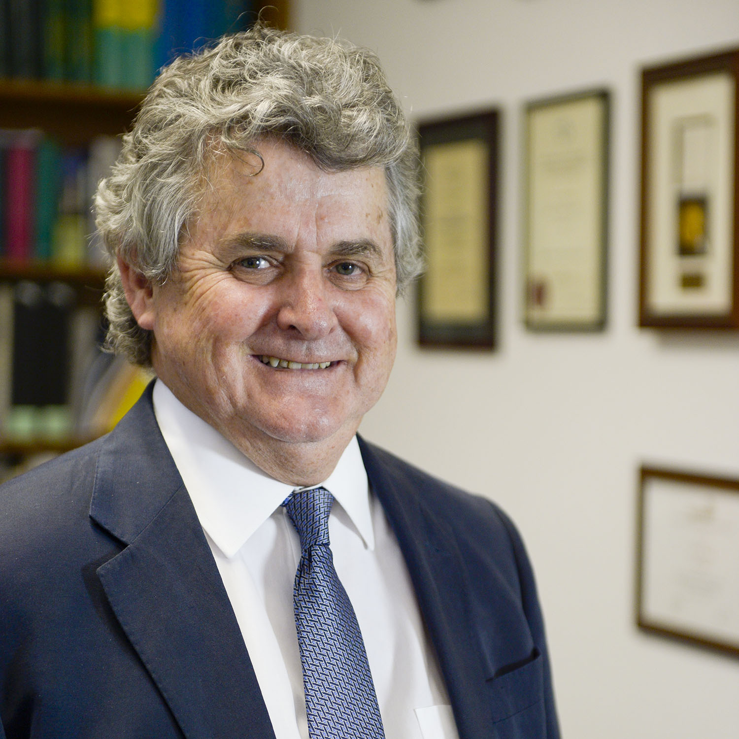 Vale Laureate Professor Scott Sloan AO / Featured News / Newsroom / The