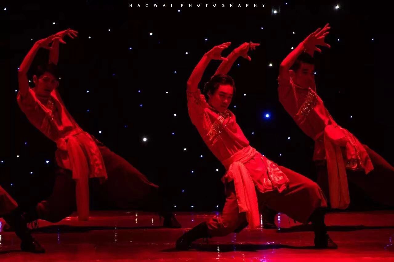 Mongolian Dance: Sunrise in the East