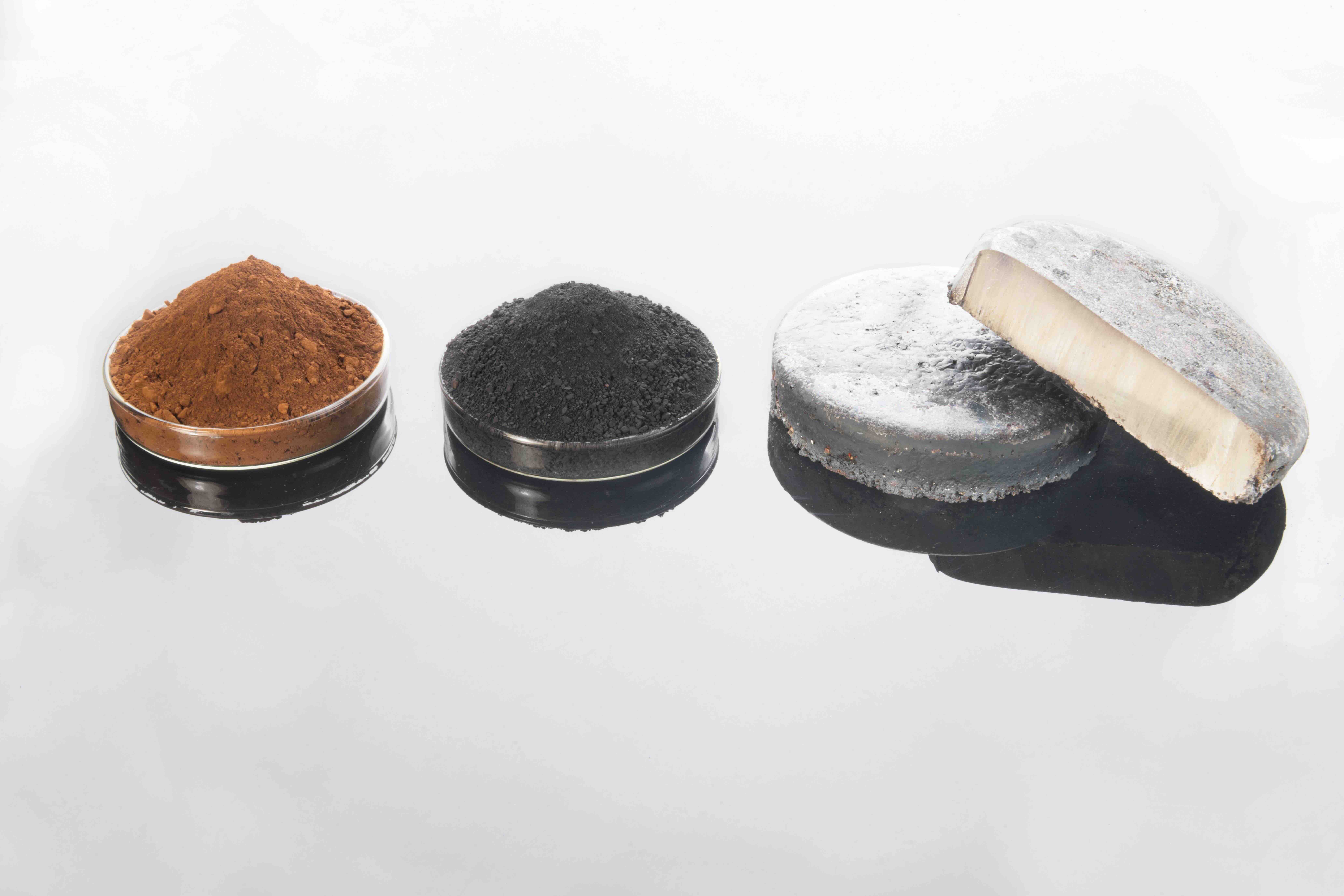 Australian iron ore fines, hydrogen DRI and laboratory ESF iron.