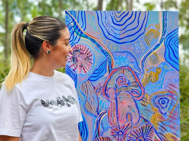 About the artist: Renae Lamb