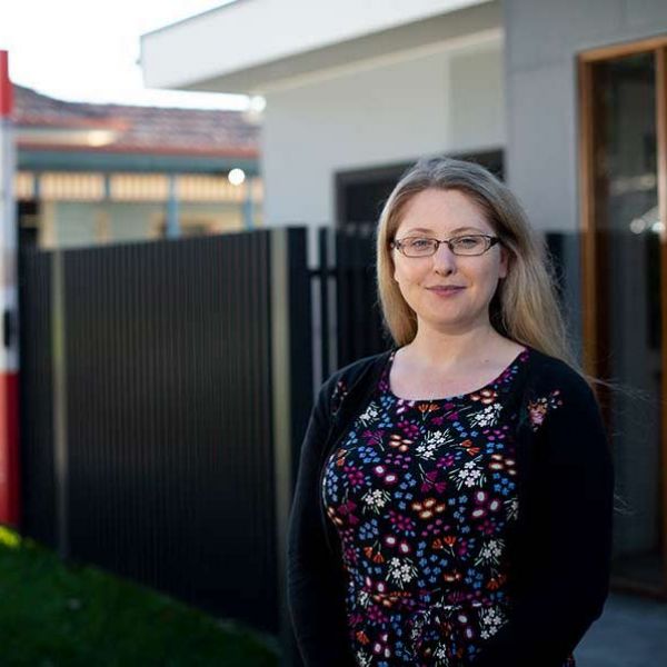 Julia-Cook_highlight-image-900x600.jpg Dr Julia Cook