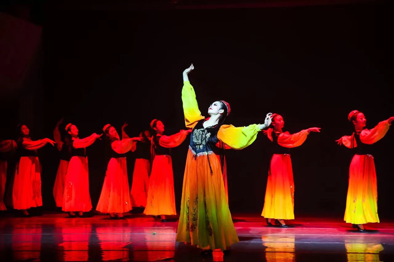 Uyghur Dance: The Girl of Daban City