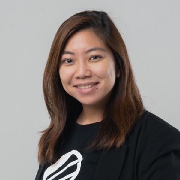 Empowering Women in esports - Sarah's Digital Media Journey