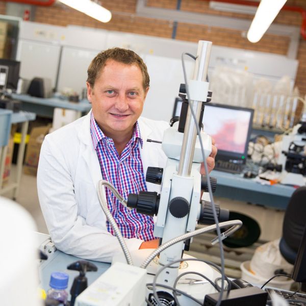$1.27m ARC Linkage funding to improve animal health and grow Australia’s biomanufacturing capability