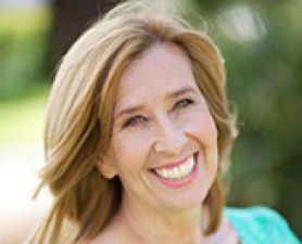 Kathryn Heyman. Leading author joins UON as a Conjoint Professor