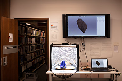 Artefact Conservation Atelier is a smaller Lab containing a 3D scanner, reflective 3D scanning light box 