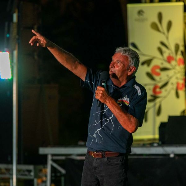 Kamilaroi man, Len Waters, points to the skies during his talk on Aboriginal astronomy.