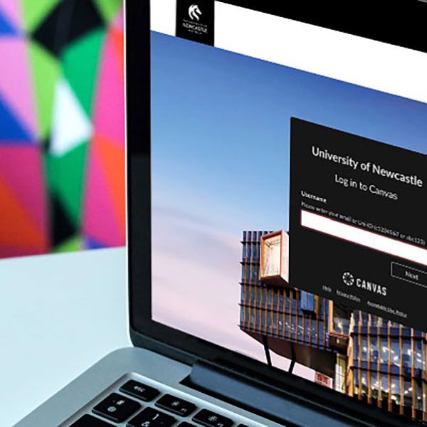 Canvas on screen - Canvas Course Creation Process