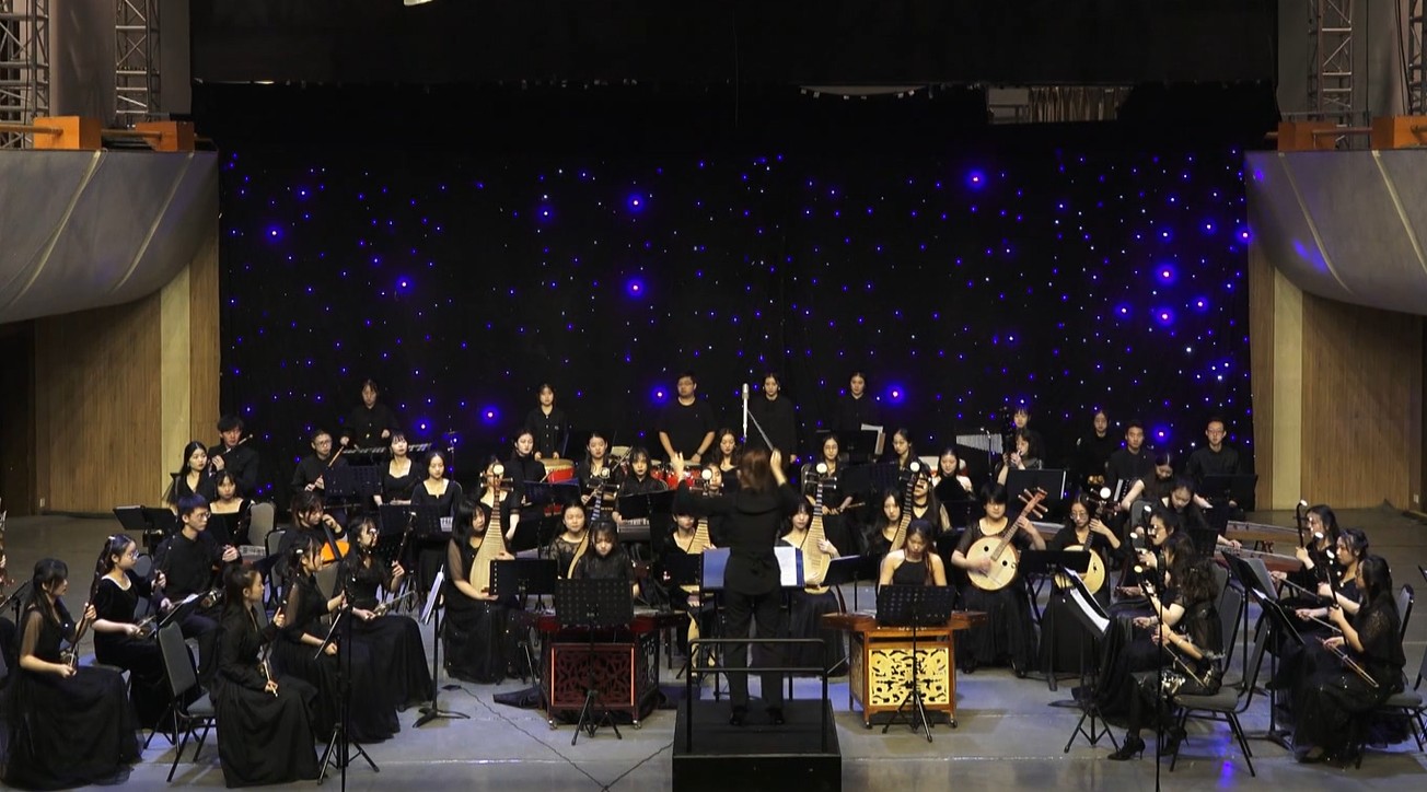 Chinese Folk Instrument Ensemble: My Motherland and Welcome Music