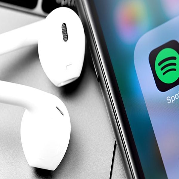 Spotify logo and earphones