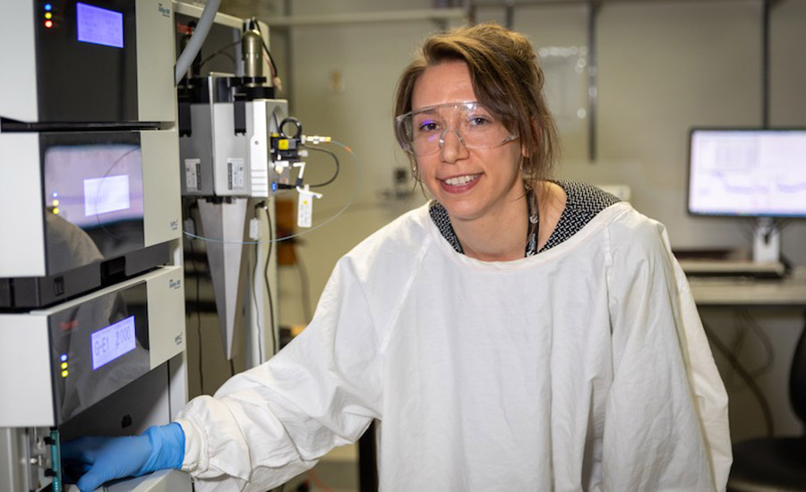 Dr Heather Murray in a lab