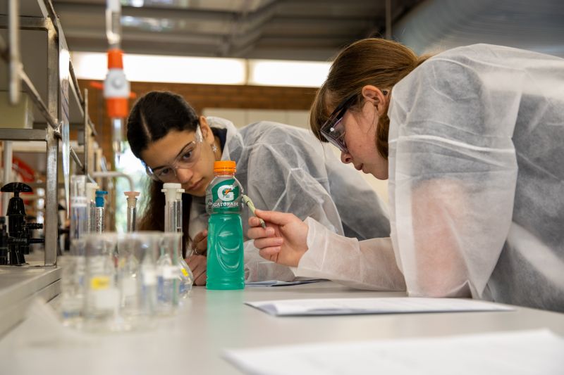 The HunterWiSE Outreach program students get hands on experiences during their campus visit