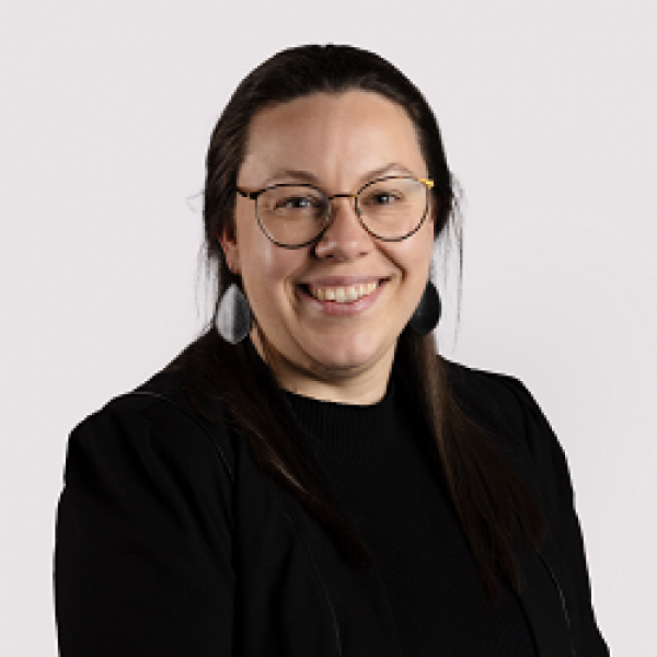 Connecting Interpreters with the Deaf Community Instantly.