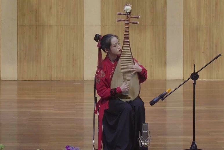 Zhang Kexin for Pipa Performance 