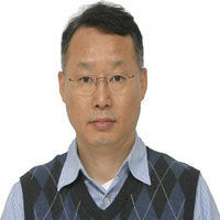 Prof. Hyoyoung Lee