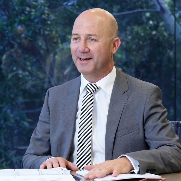 Alumni House Ambassador Conjoint Professor Kyle Loads - Master of Business Administration, 2015