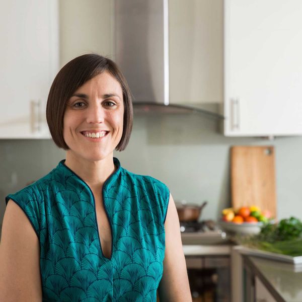 University of Newcastle PhD candidate, Accredited Practising Dietitian and qualified chef, Ms Roberta Asher. Unique partnership pushes for behavioural change by increasing nutrition knowledge 