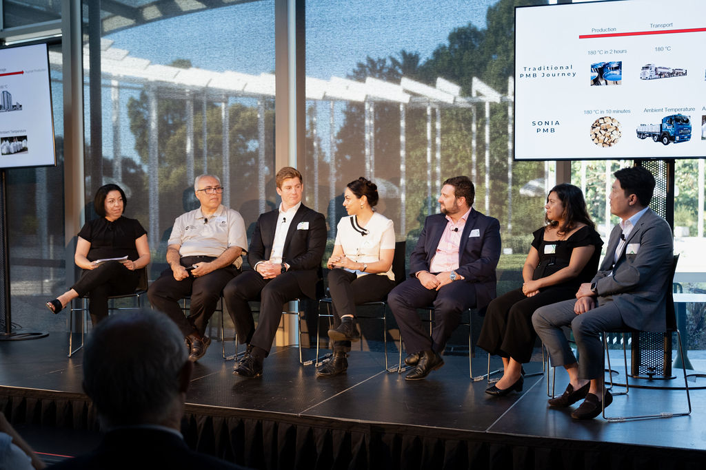 A panel of speakers at the TRaCE Inaugural Showcase. Panellists include TRaCE Research and Commercialisation Director Gabriella Nunes, L/Prof Behdad Mogthaderi, Kardinia Energy Chief of Operations Samuel Clinton, UNSW A/Prof Ailar Hajimohammadi, Rio Tinto Principal Advisor (Technical Strategy) Karl Malitz, EM Energy Co-Founder Isabel Toasa and Decarice Co-Founder UNSW Prof Shawn Kook.