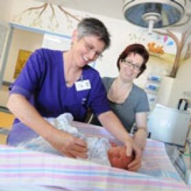 Midwife of the year, Namira Williams. University of Newcastle student wins Midwife of the Year