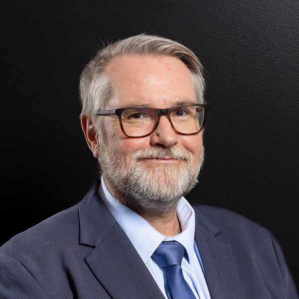 Professor Craig Simmons