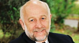 . Honorary Fellowship for former UON Chancellor