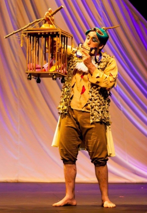 Queensland baritone Samuel Piper