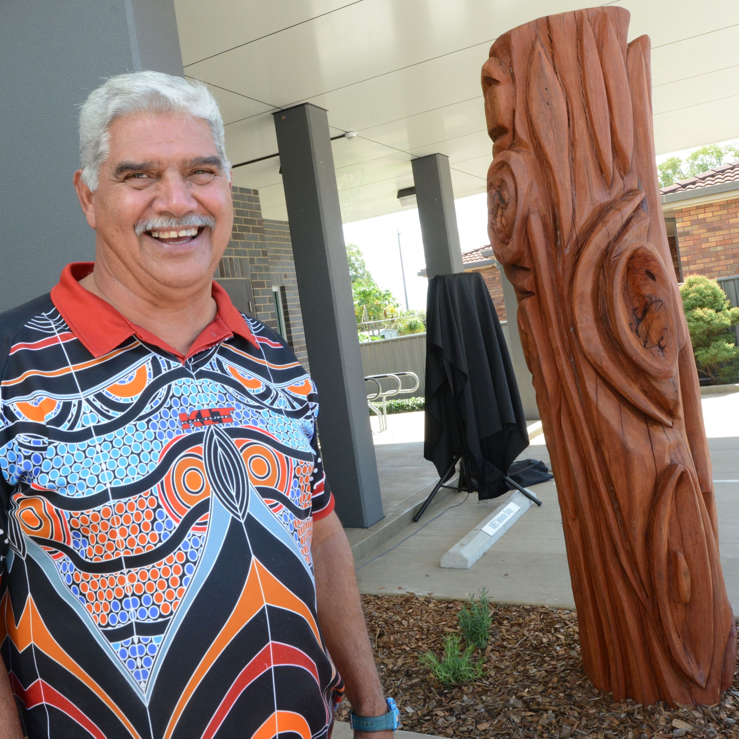Significant Biripi sculpture connects community to country