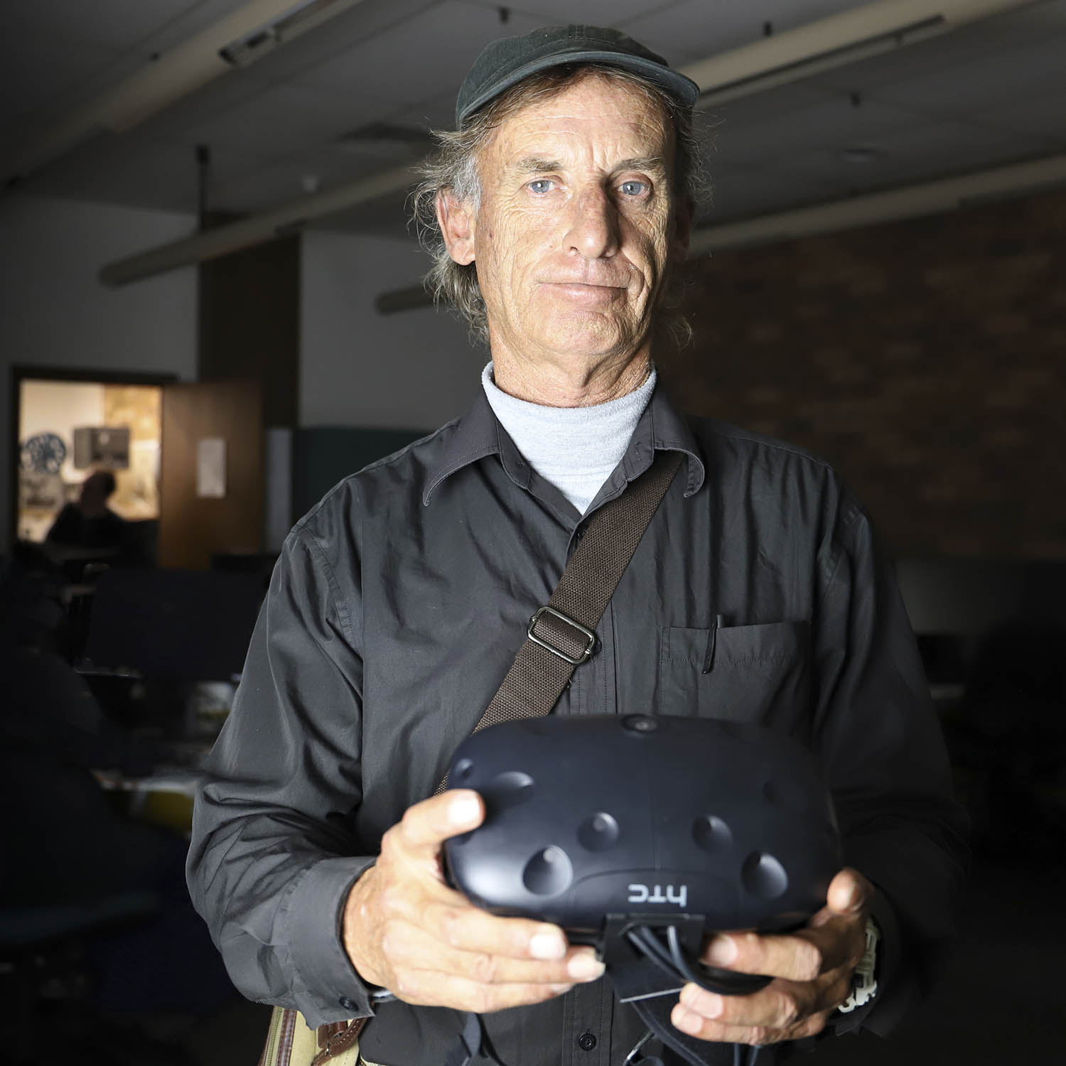 Dr Greg Blyton with VR headset