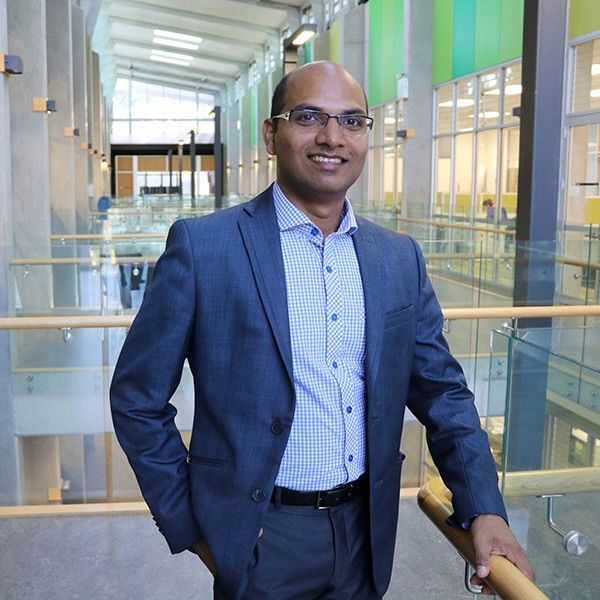 Professor Ajayan Vinu. Professor Ajayan Vinu Named Highly Cited Researcher for 2024 by Clarivate